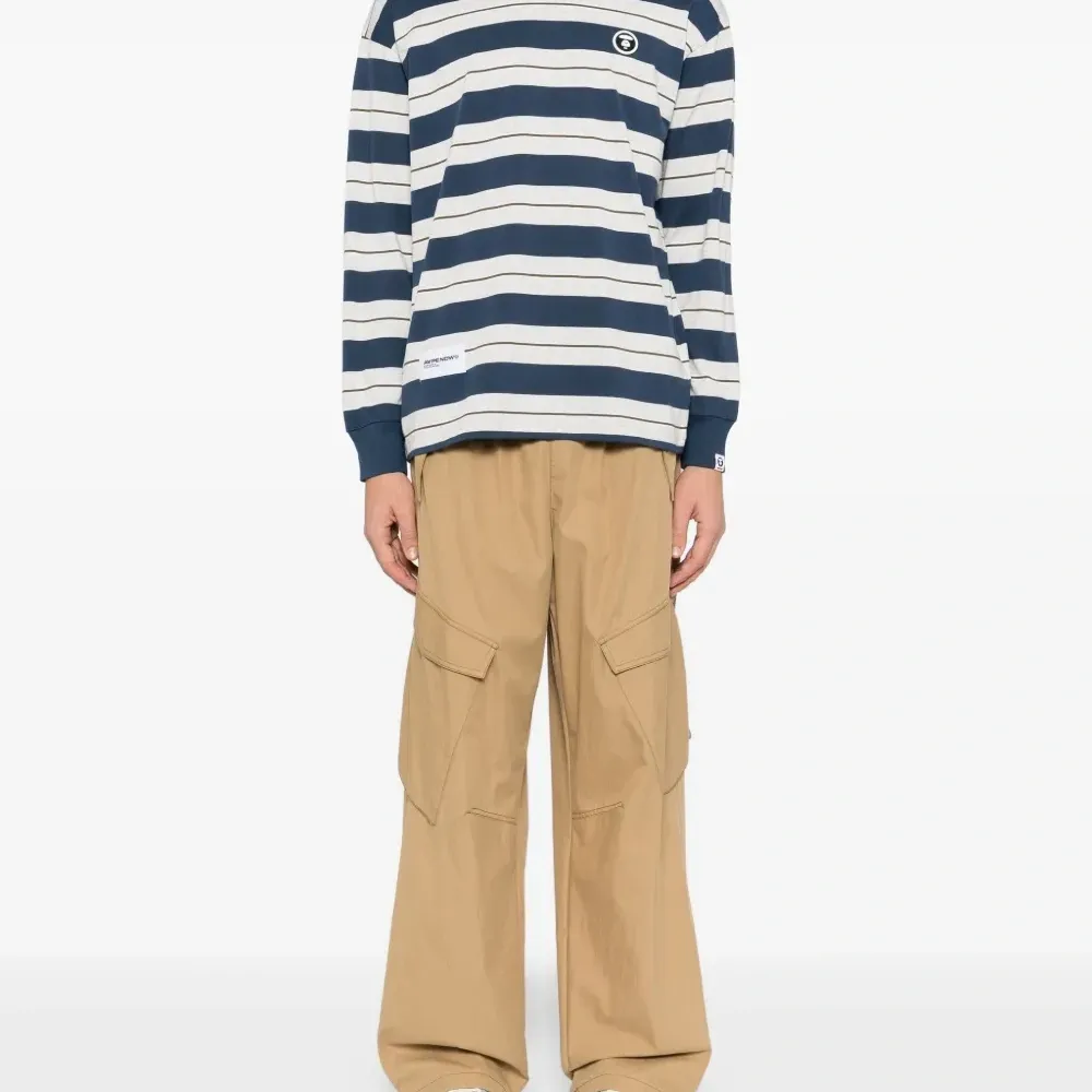 Футболка с логотипом