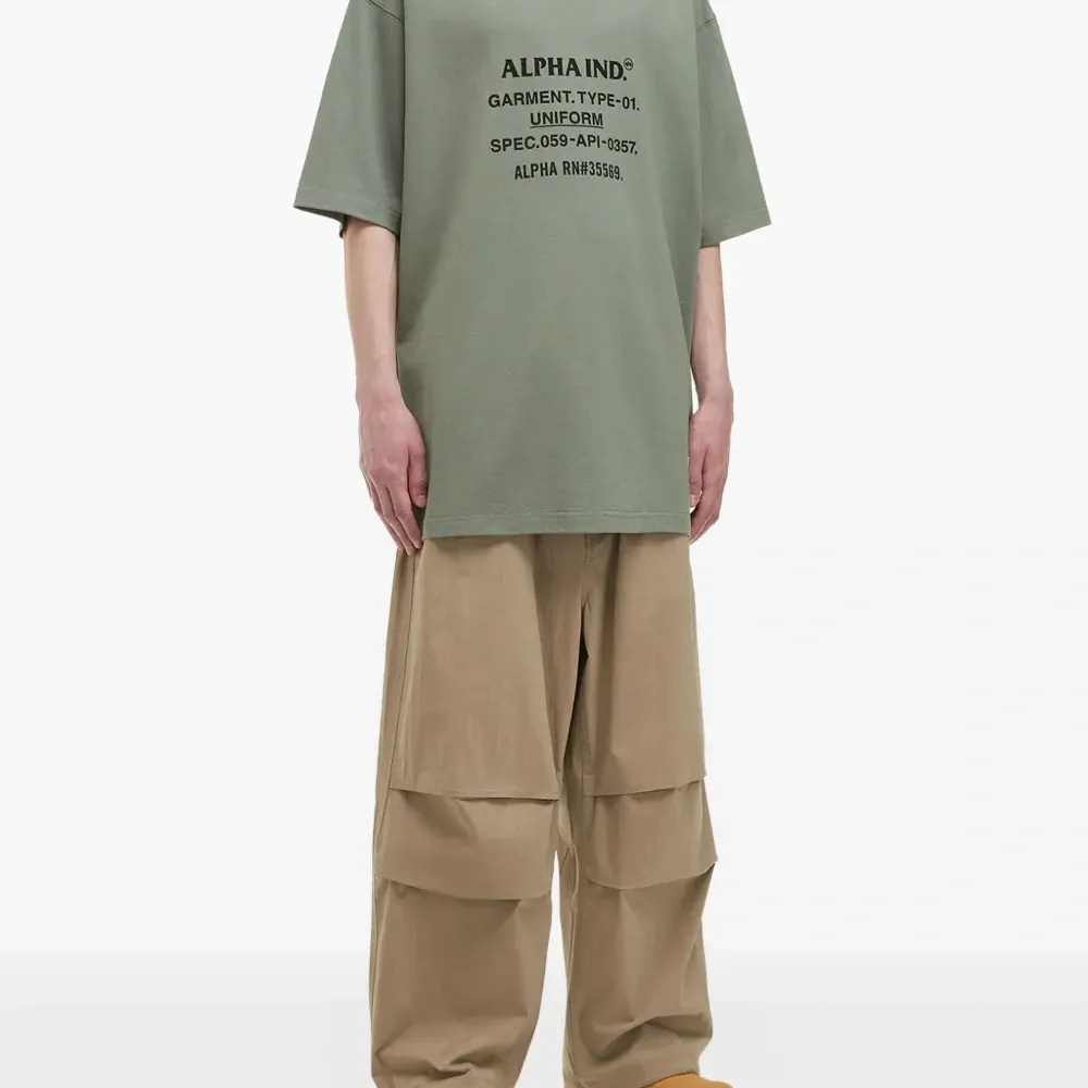 Футболка с графическим принтом