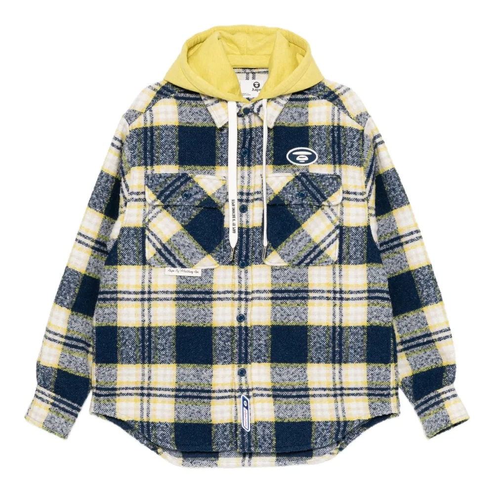 Куртка с вышитым логотипом