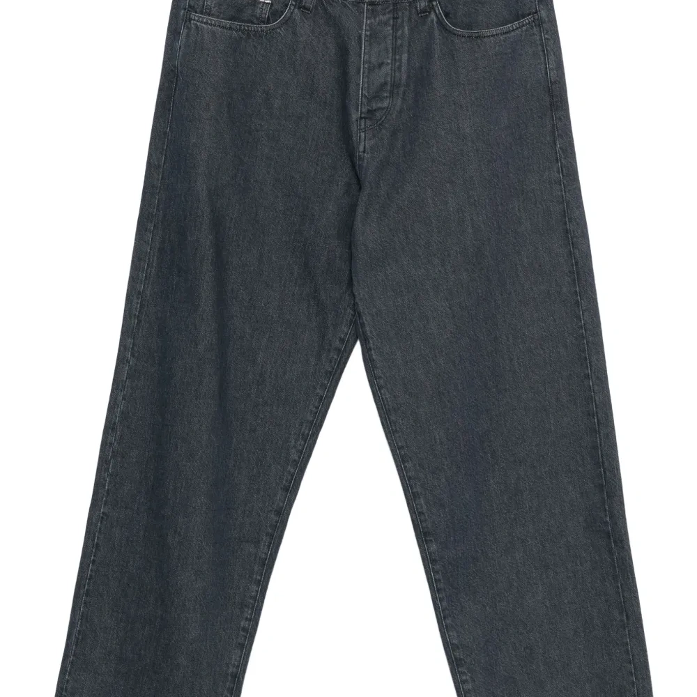 Джинсы прямого кроя