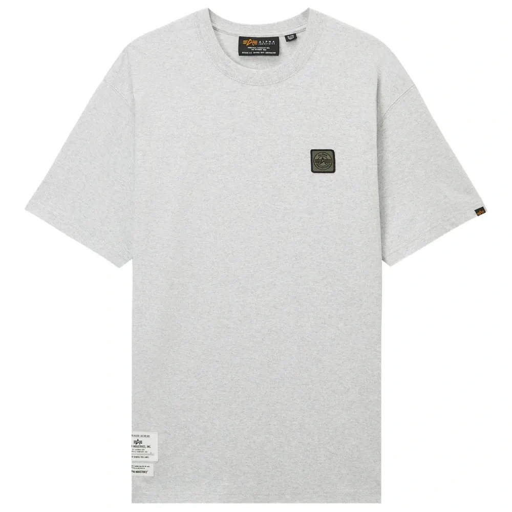 Футболка с накладным карманом