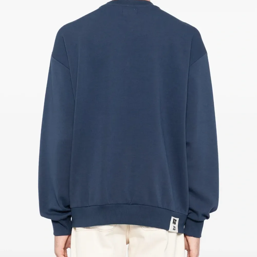 Толстовка с графичным принтом