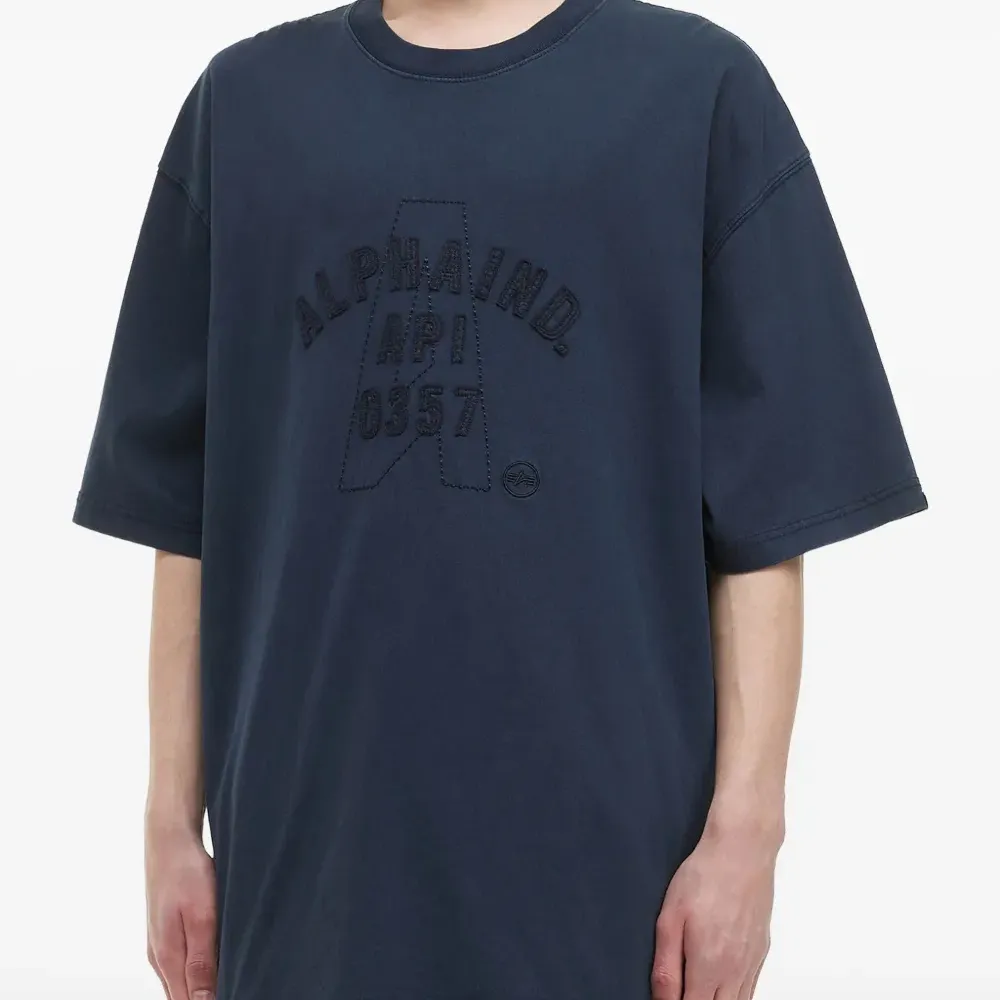 Хлопковая футболка с вышитым логотипом