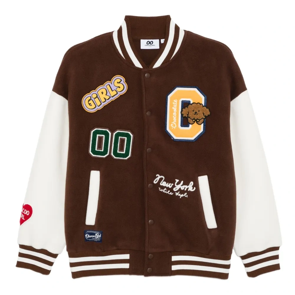 Куртка с вышитым логотипом