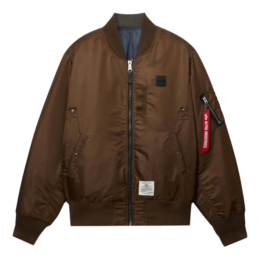 Бомбер с нашивкой-логотипом