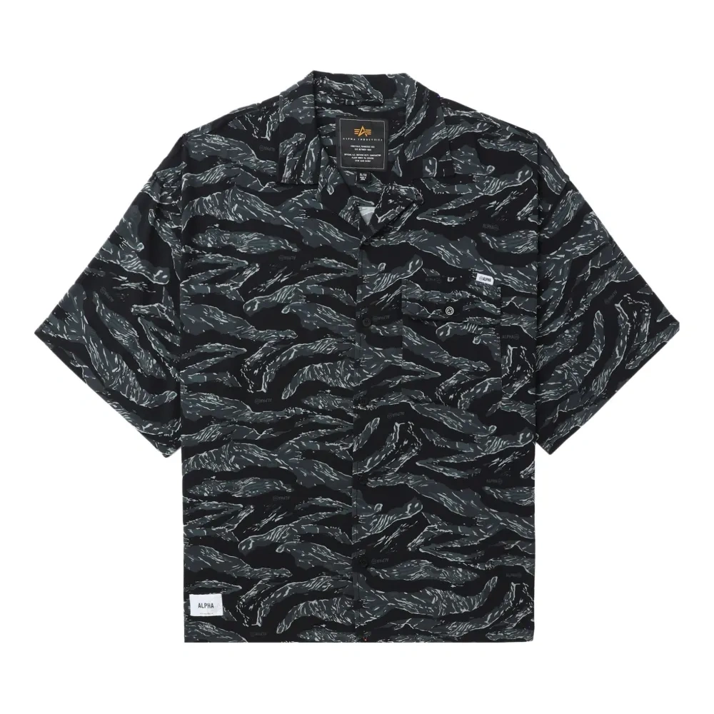 Рубашка с короткими рукавами и узором