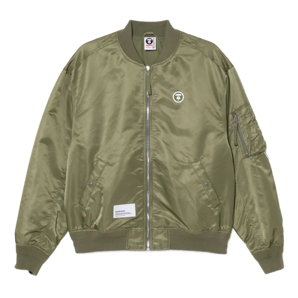 Куртка с нашивкой-логотипом