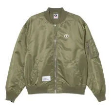 Куртка с нашивкой-логотипом