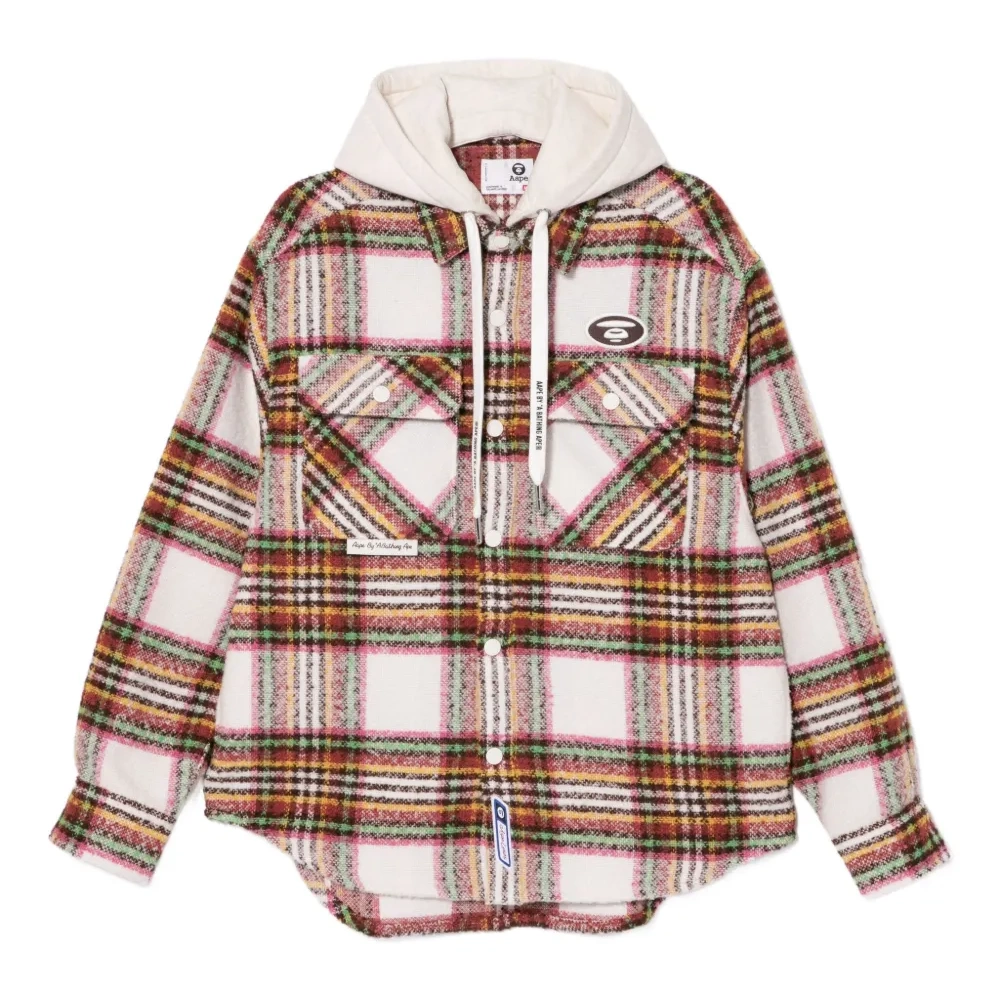 Куртка с вышитым логотипом