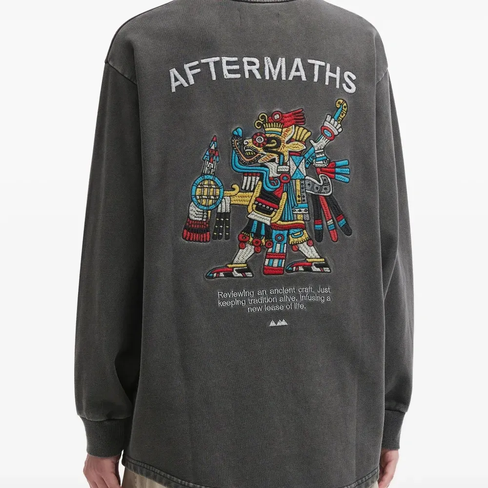 Длинный топ с вышитым рисунком