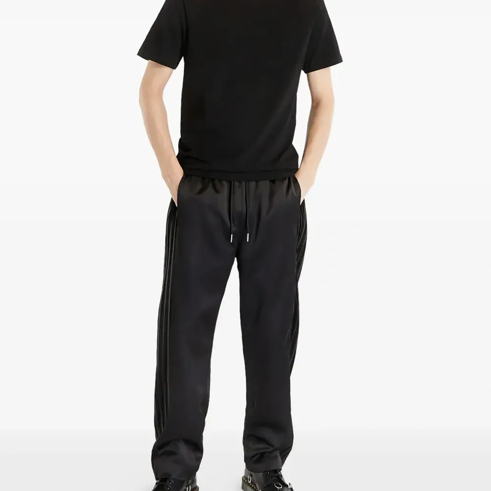 Комплект из трех футболок с вышитым логотипом