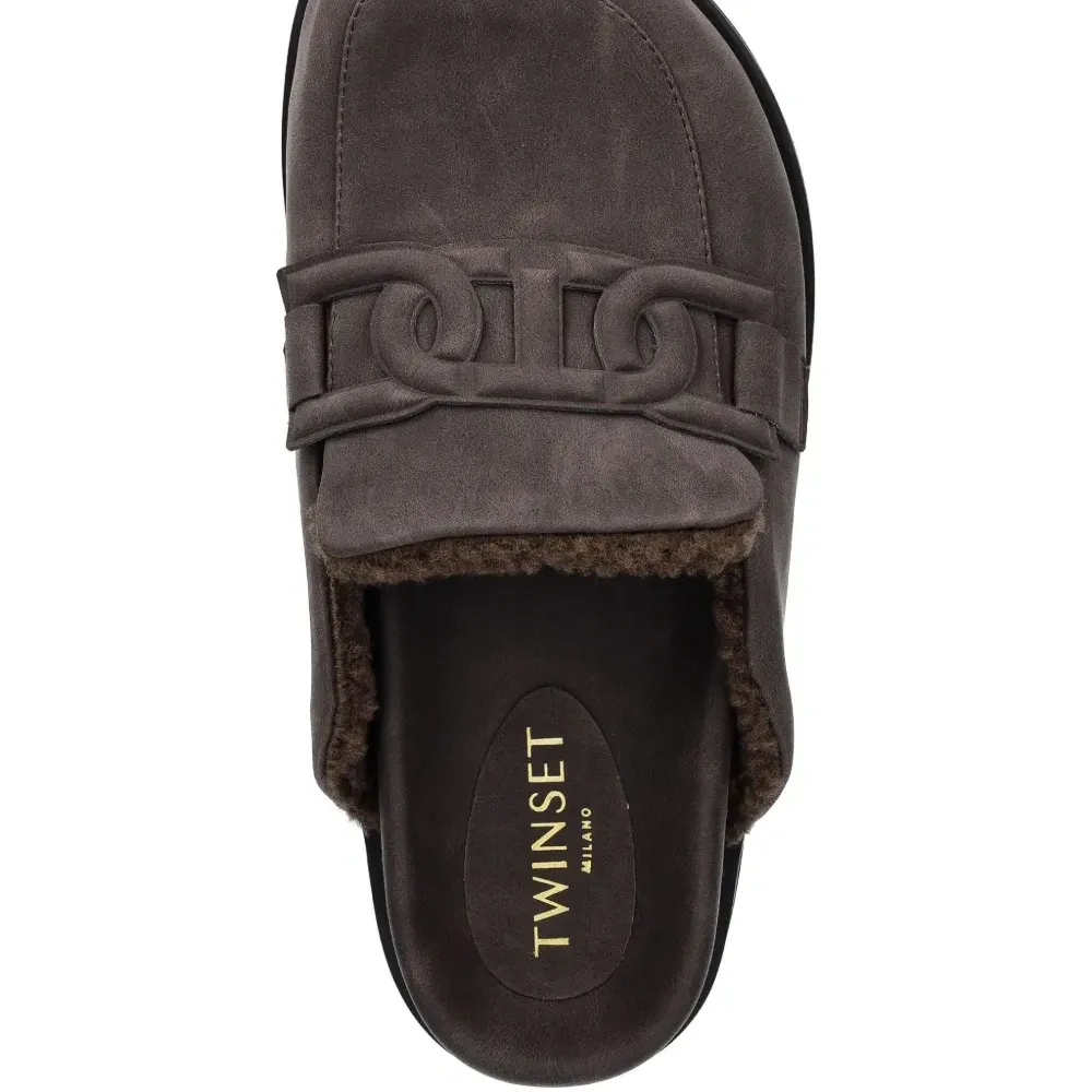 Мюли с логотипом