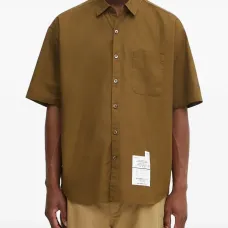 Рубашка с короткими рукавами и нагрудным карманом