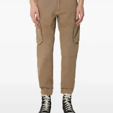 Брюки с накладными карманами