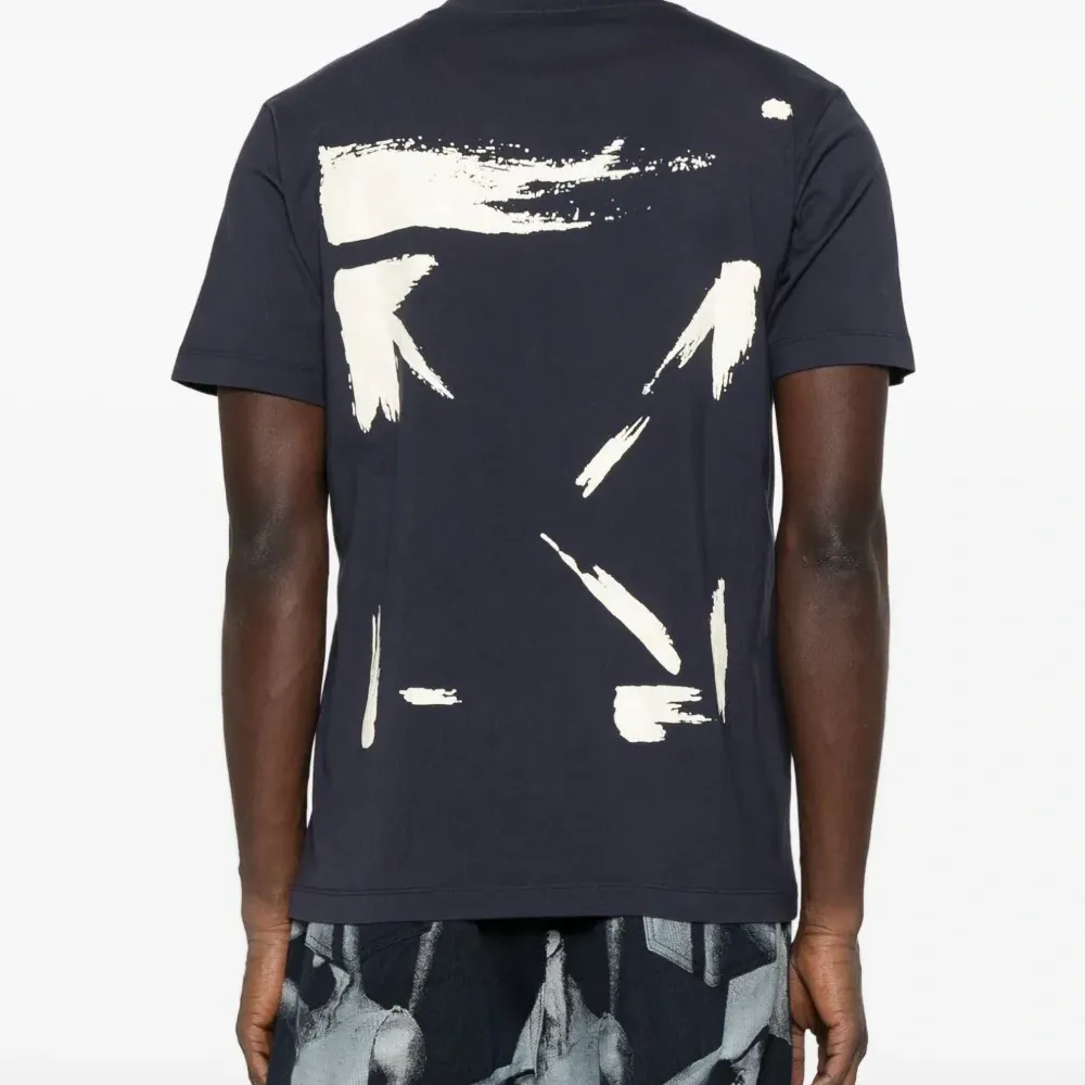 Футболка с короткими рукавами и круглым вырезом