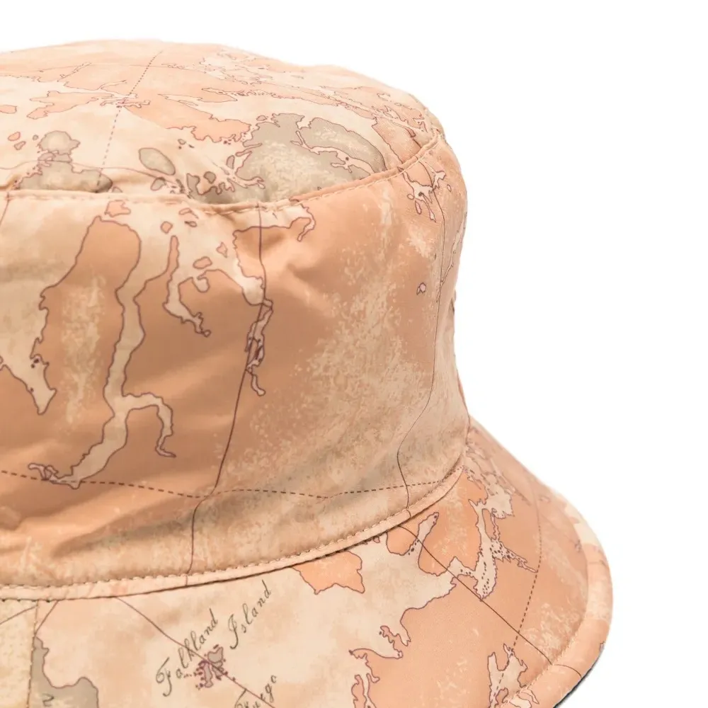 Панама с принтом-картой