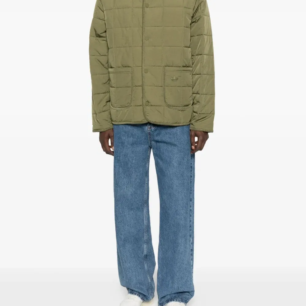 Стеганый жакет на пуговицах