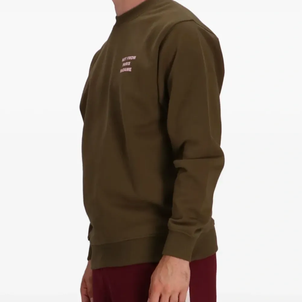 Толстовка с вышивкой