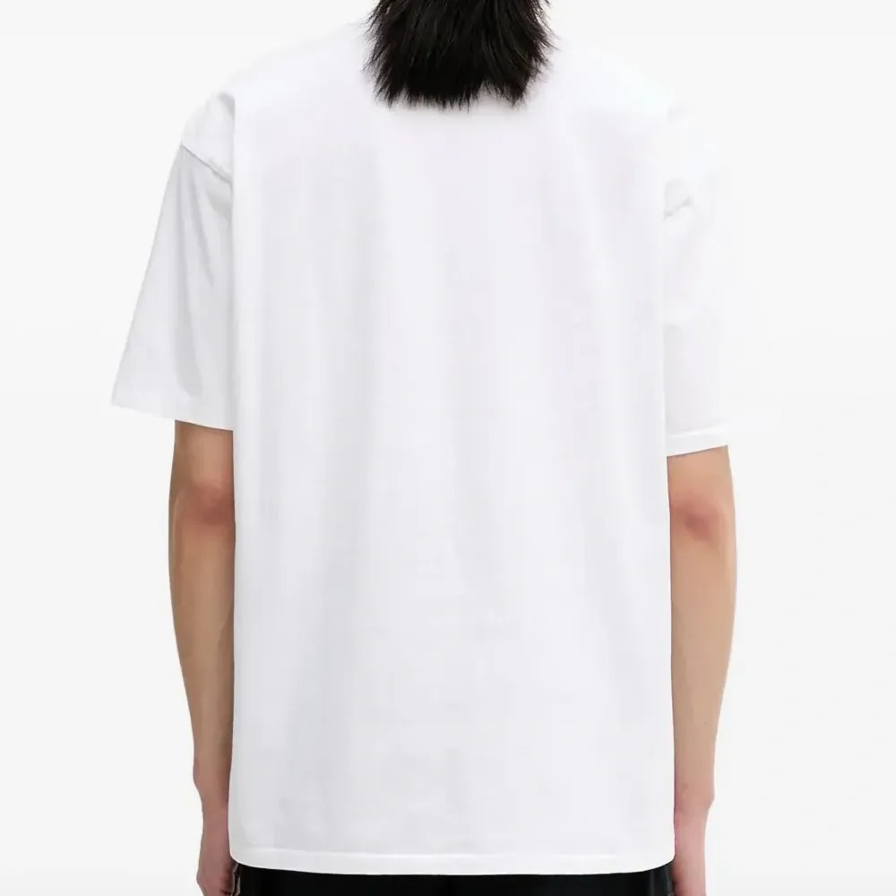 Футболка с логотипом