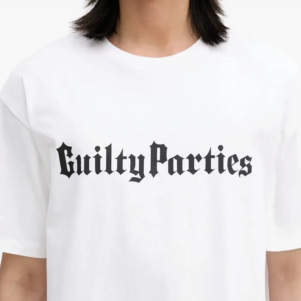 Футболка с логотипом