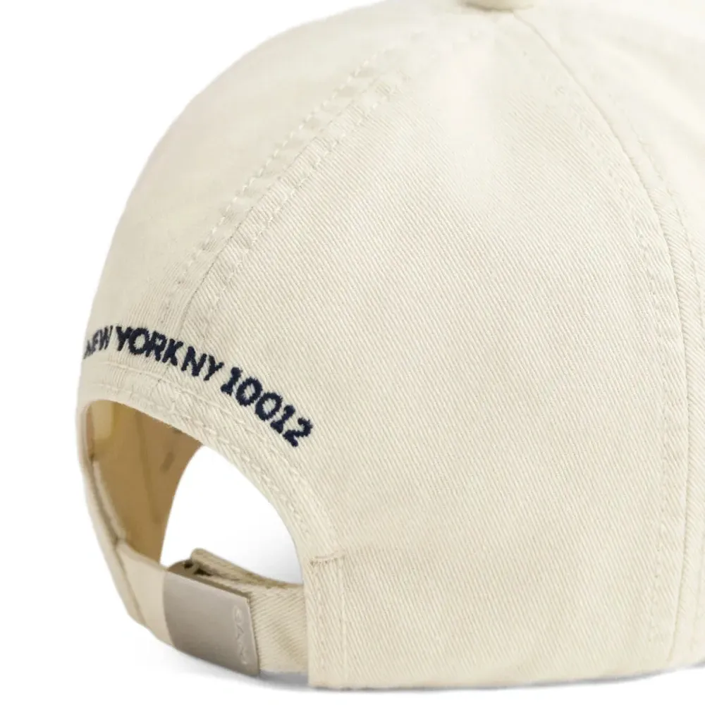 Кепка с вышивкой Кепка с вышивкой