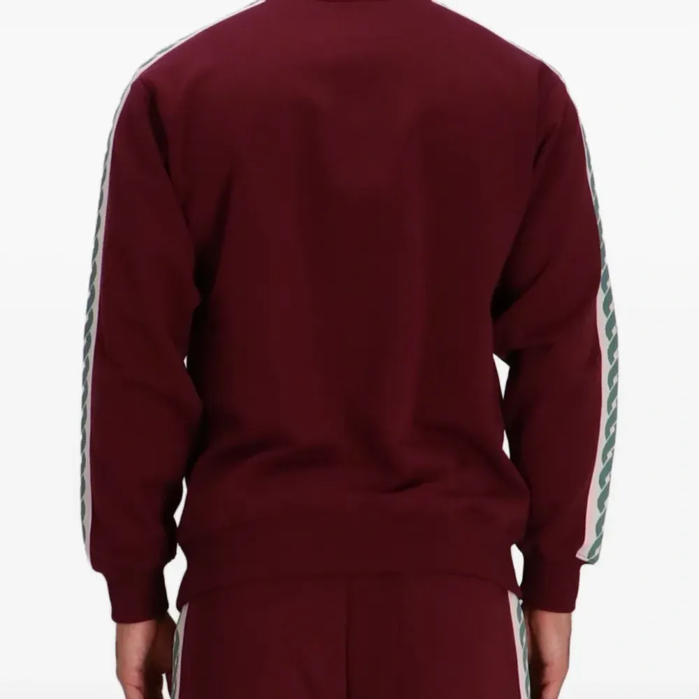 Толстовка с ремешками