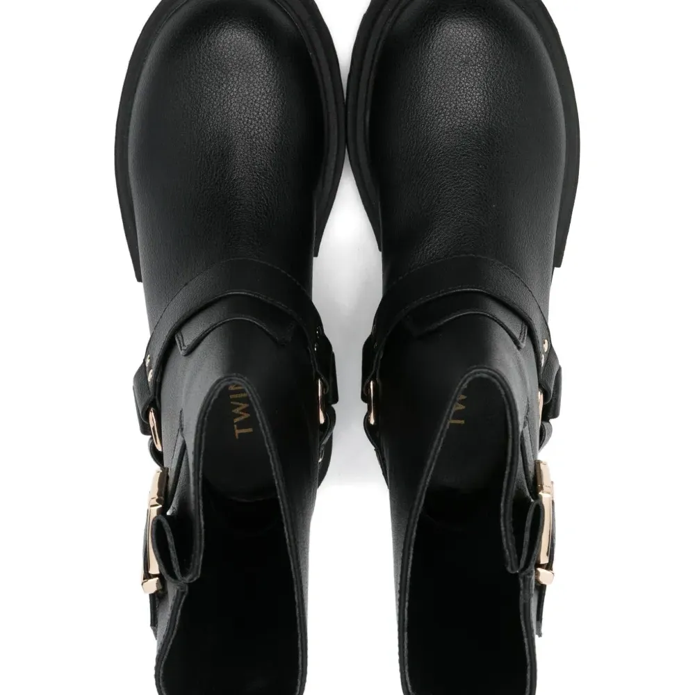 Ботинки на платформе с ремешками и пряжками Ботинки на платформе с ремешками и пряжками