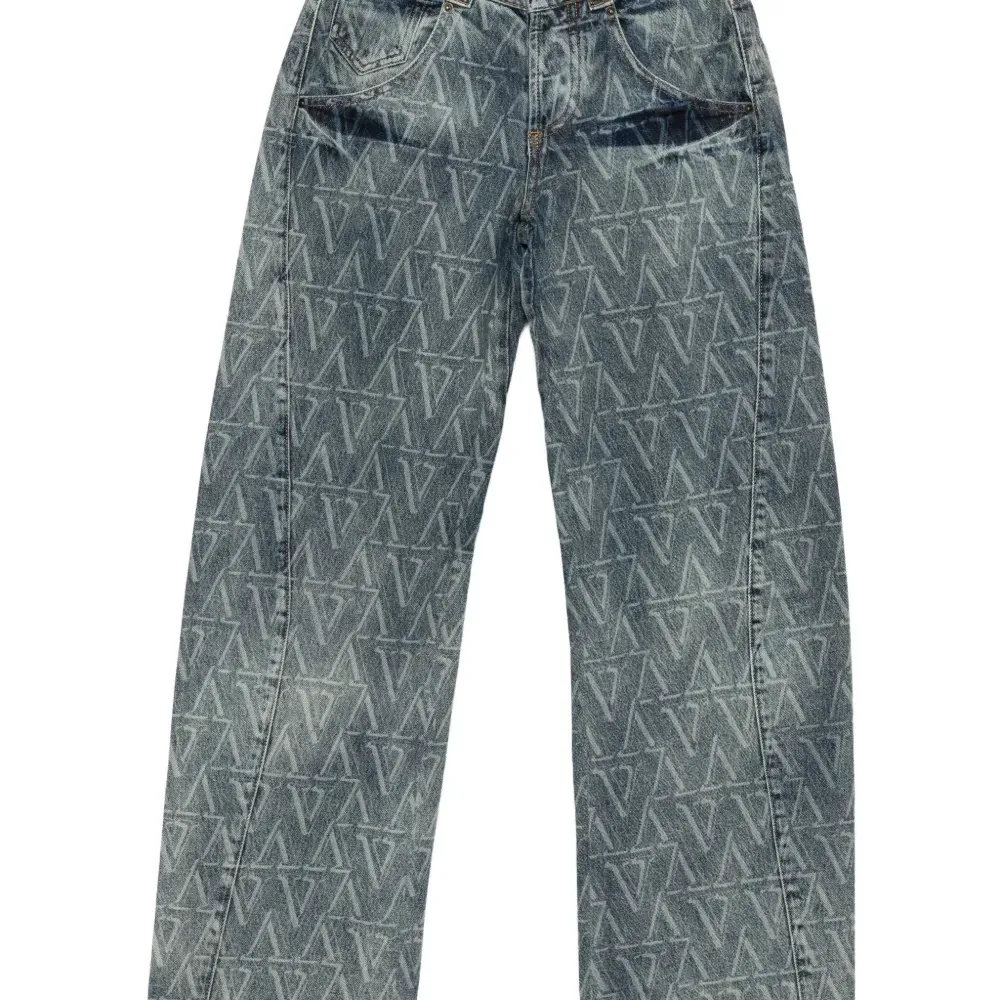 Джинсы с монограммой