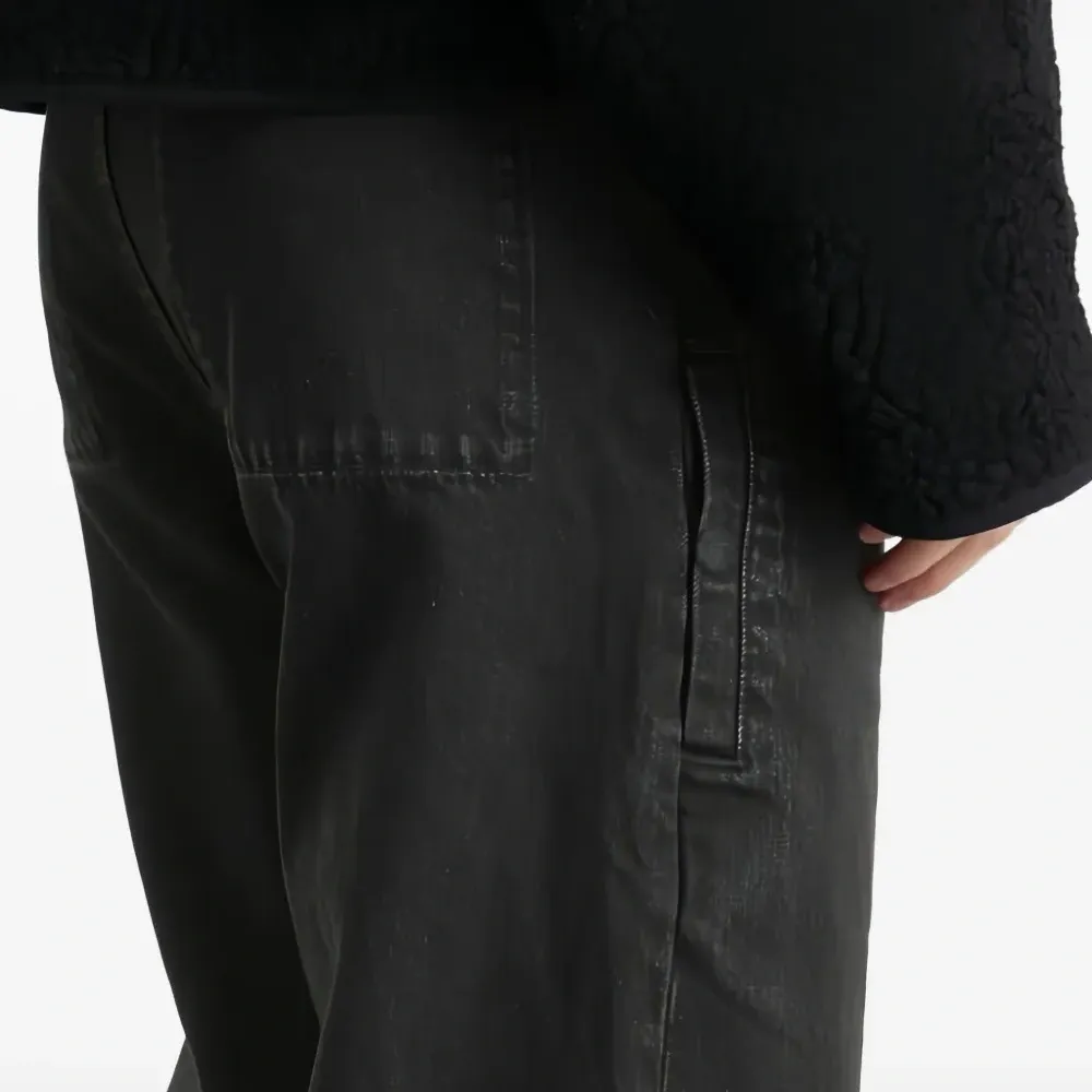 Джинсы на пуговицах