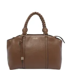 Сумка с плетеными ручками Сумка с плетеными ручками