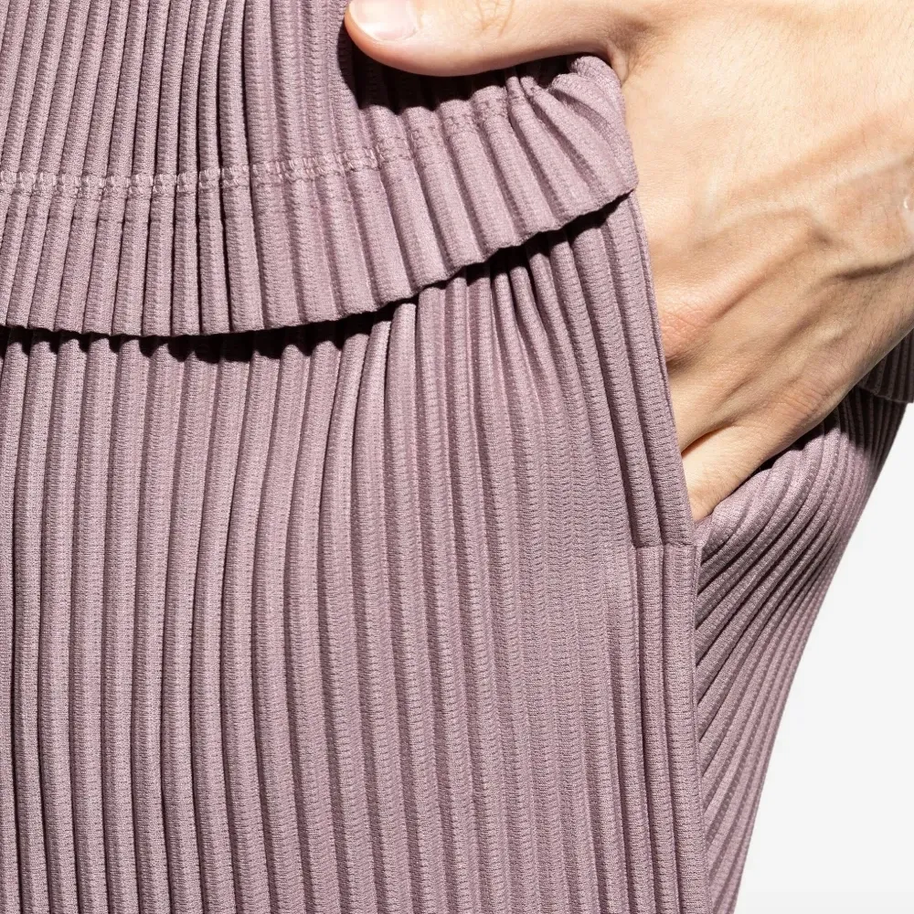 Плиссированные шорты