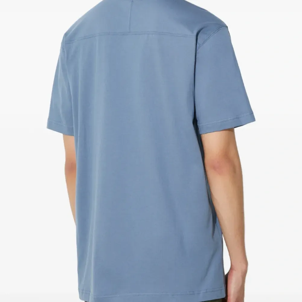 Футболка с короткими рукавами и вышитым логотипом