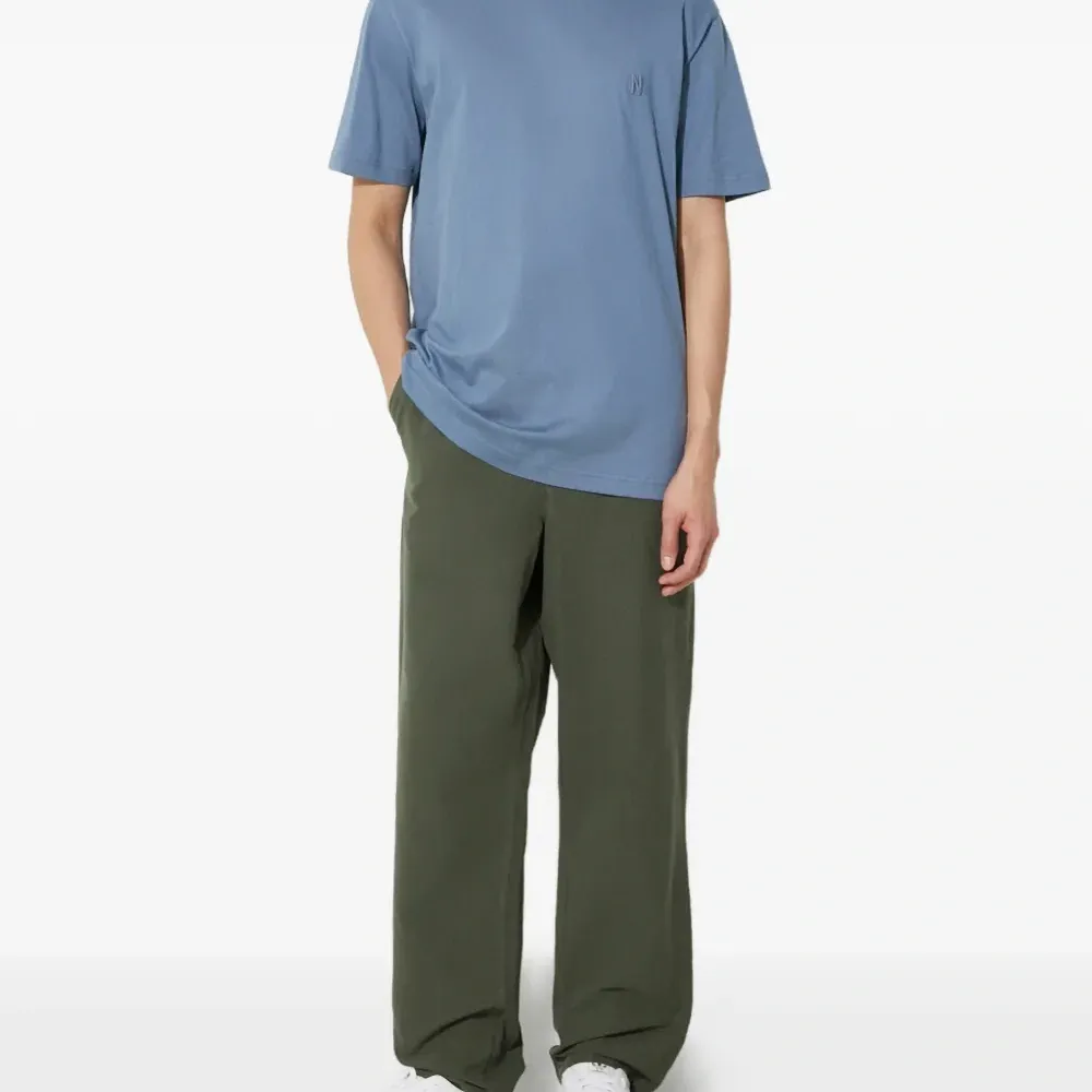 Футболка с короткими рукавами и вышитым логотипом