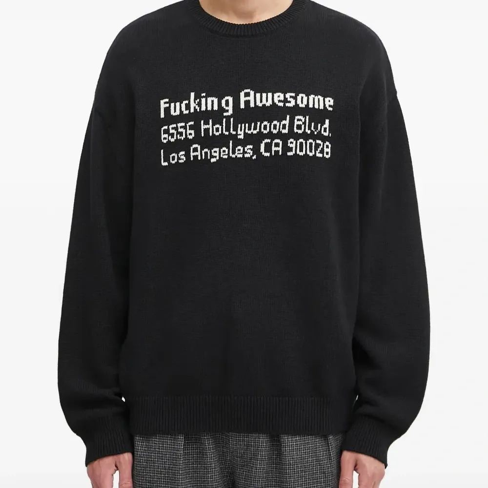 Графический свитер с круглым вырезом