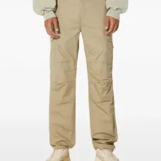 Брюки с накладными карманами