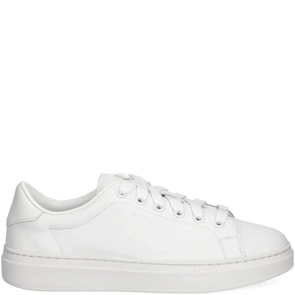 Кроссовки с логотипом