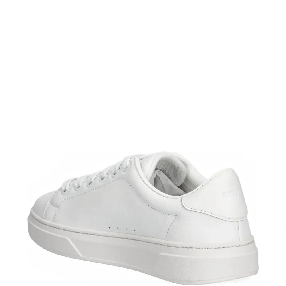 Кроссовки с логотипом