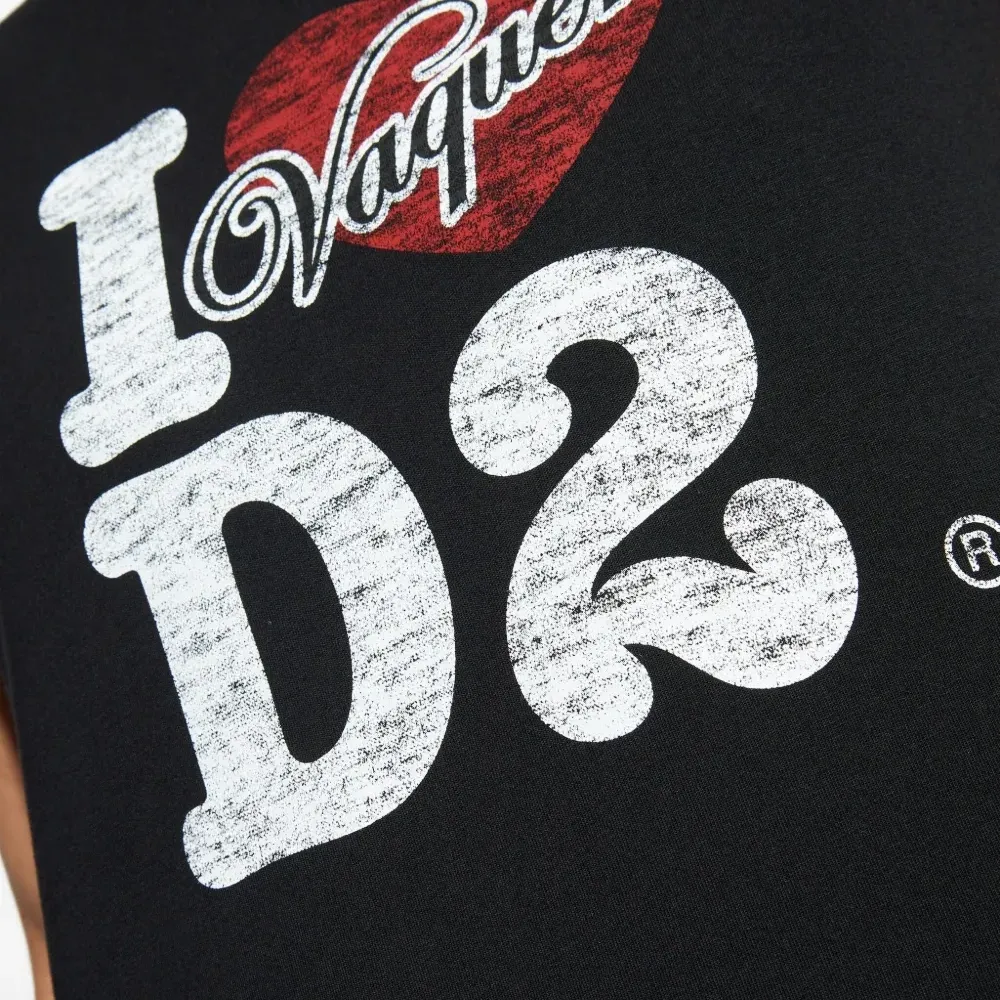 Футболка из коллаборации с Vaquera