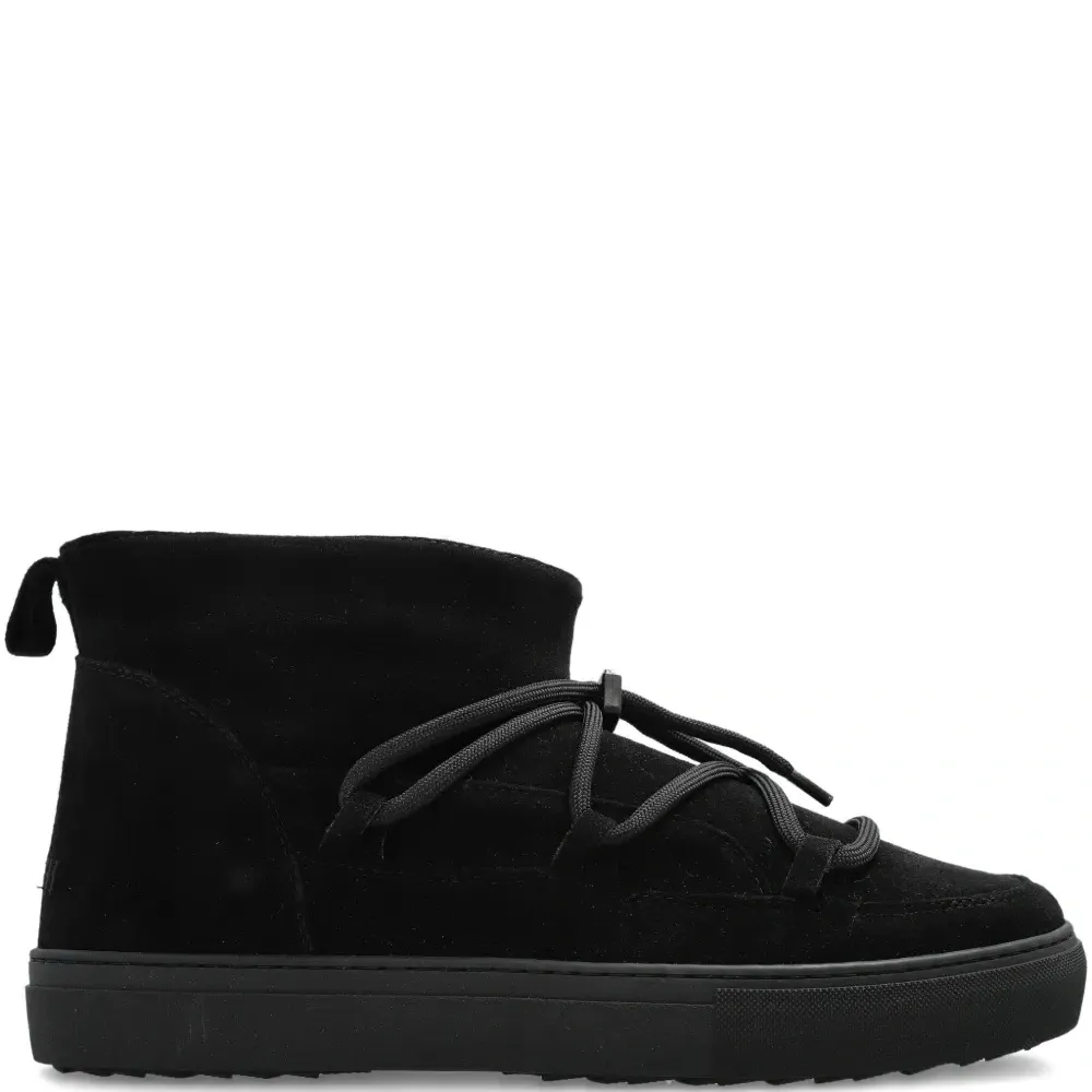 Ботинки на шнуровке