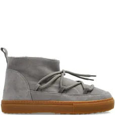 Замшевые ботинки на шнуровке