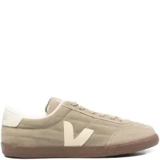 Кроссовки с логотипом