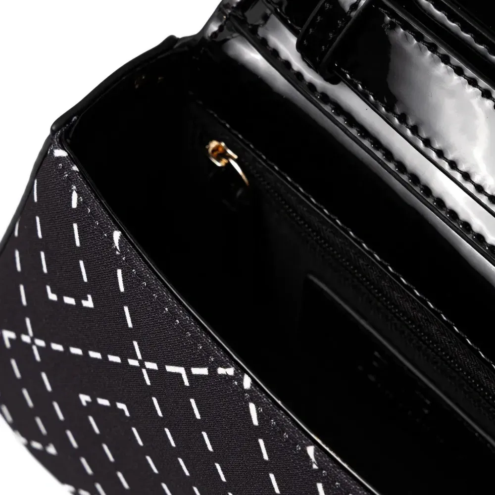 Сумка с геометрическим логотипом