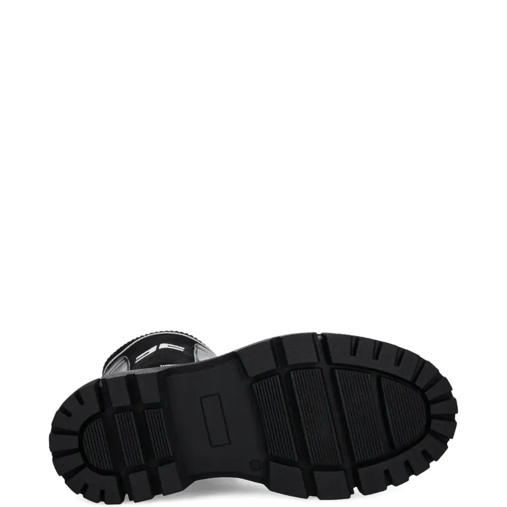 Ботинки в рубчик с логотипом