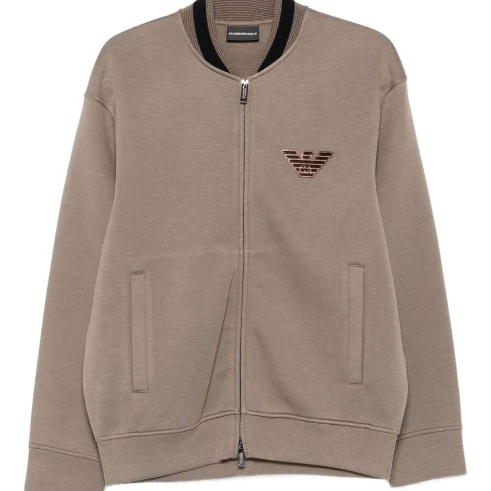 Куртка на молнии с отделкой в виде орла