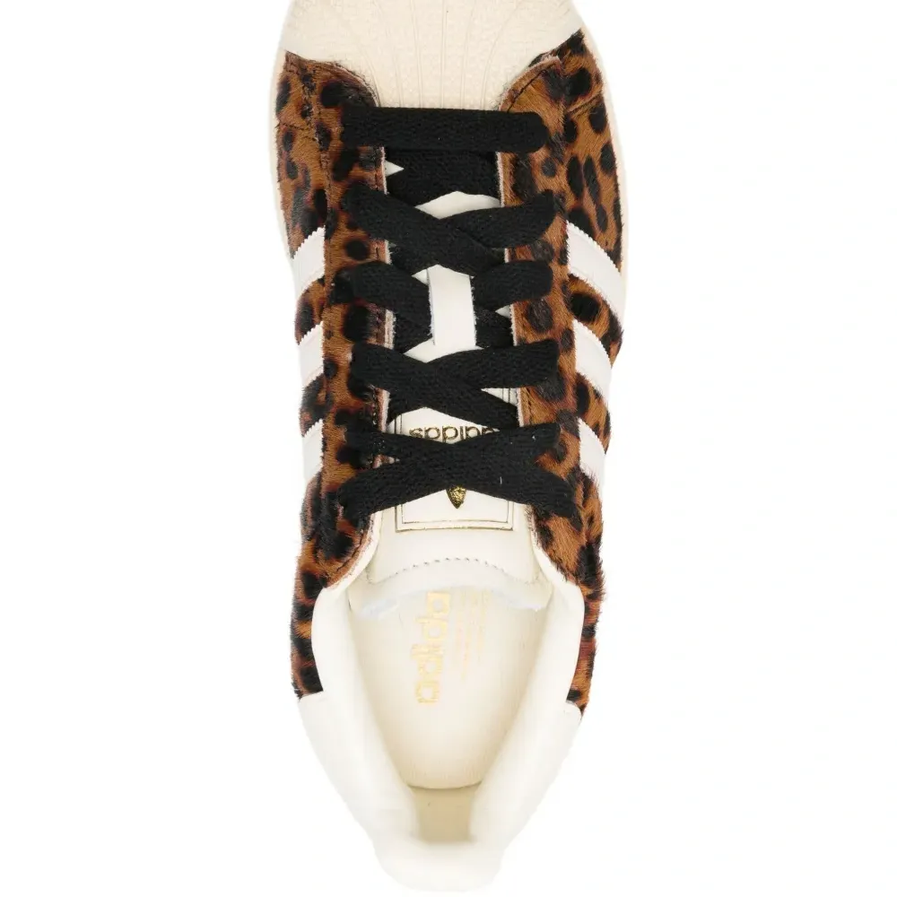 Кроссовки Superstar с леопардовым принтом