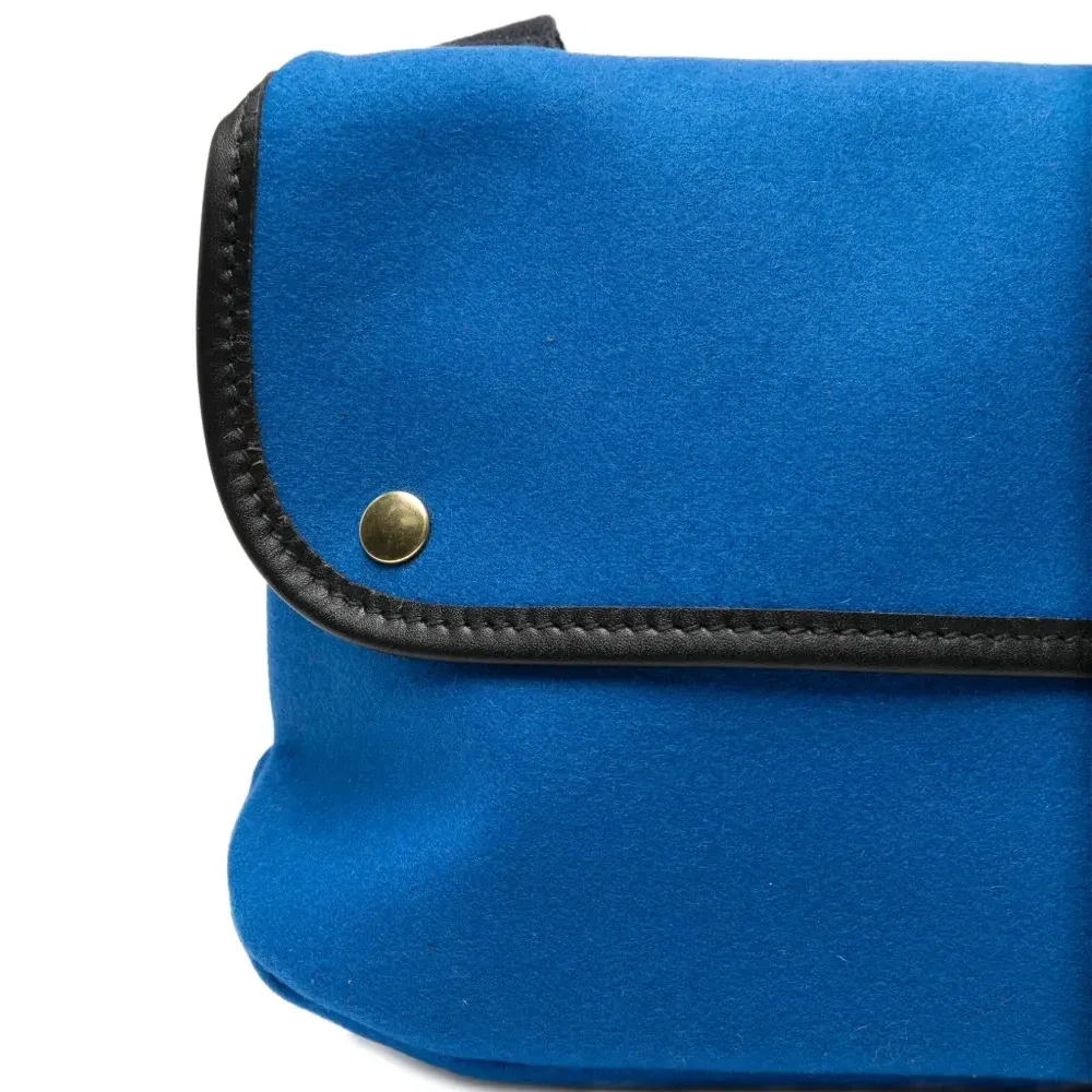 Мини-сумка на плечо Avon