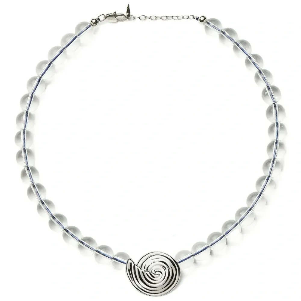 Ожерелье с бусинами и подвеской-спиралью