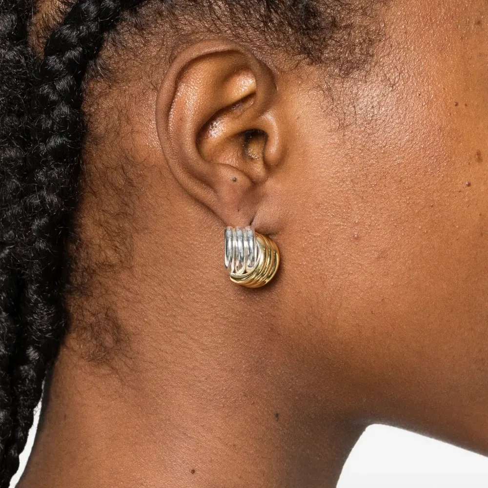 Серьги-гвоздики