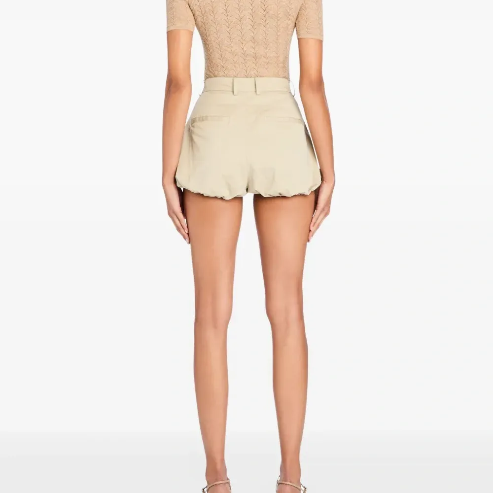 Плиссированные шаровые шорты Jo