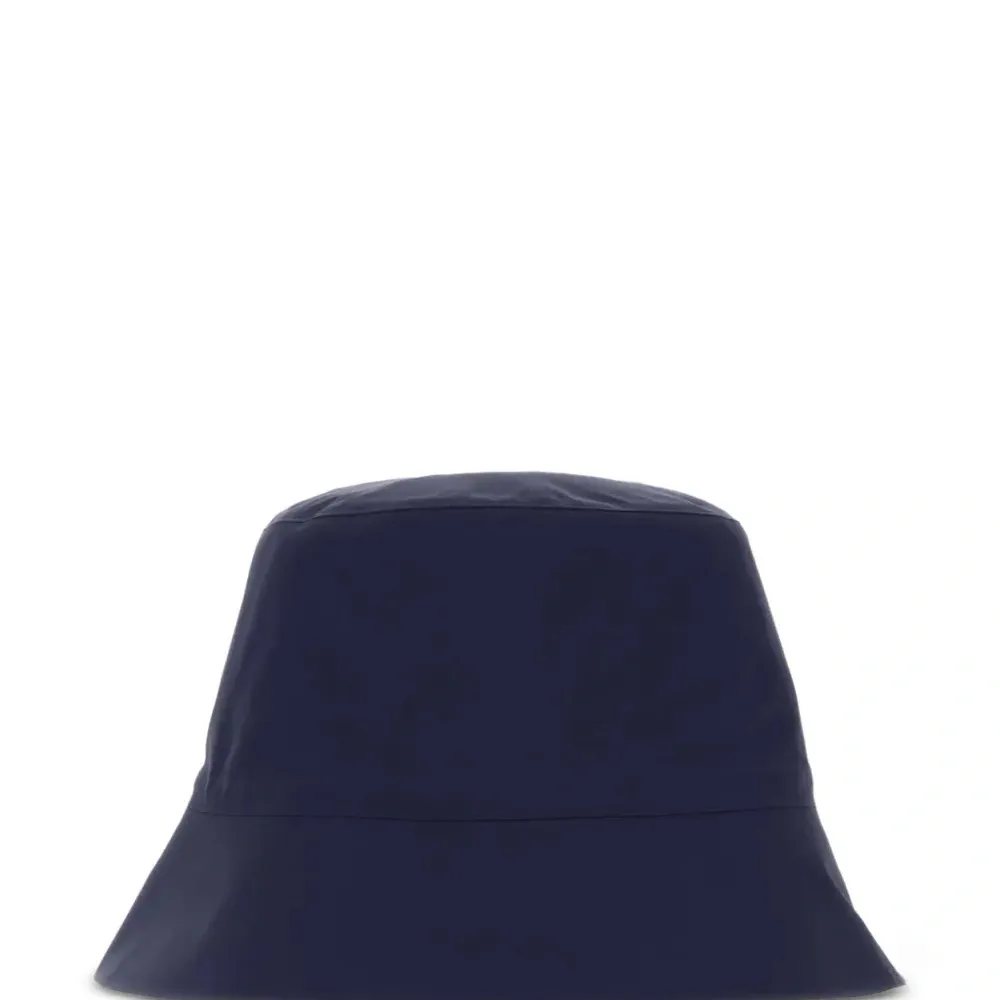 Непромокаемая панама